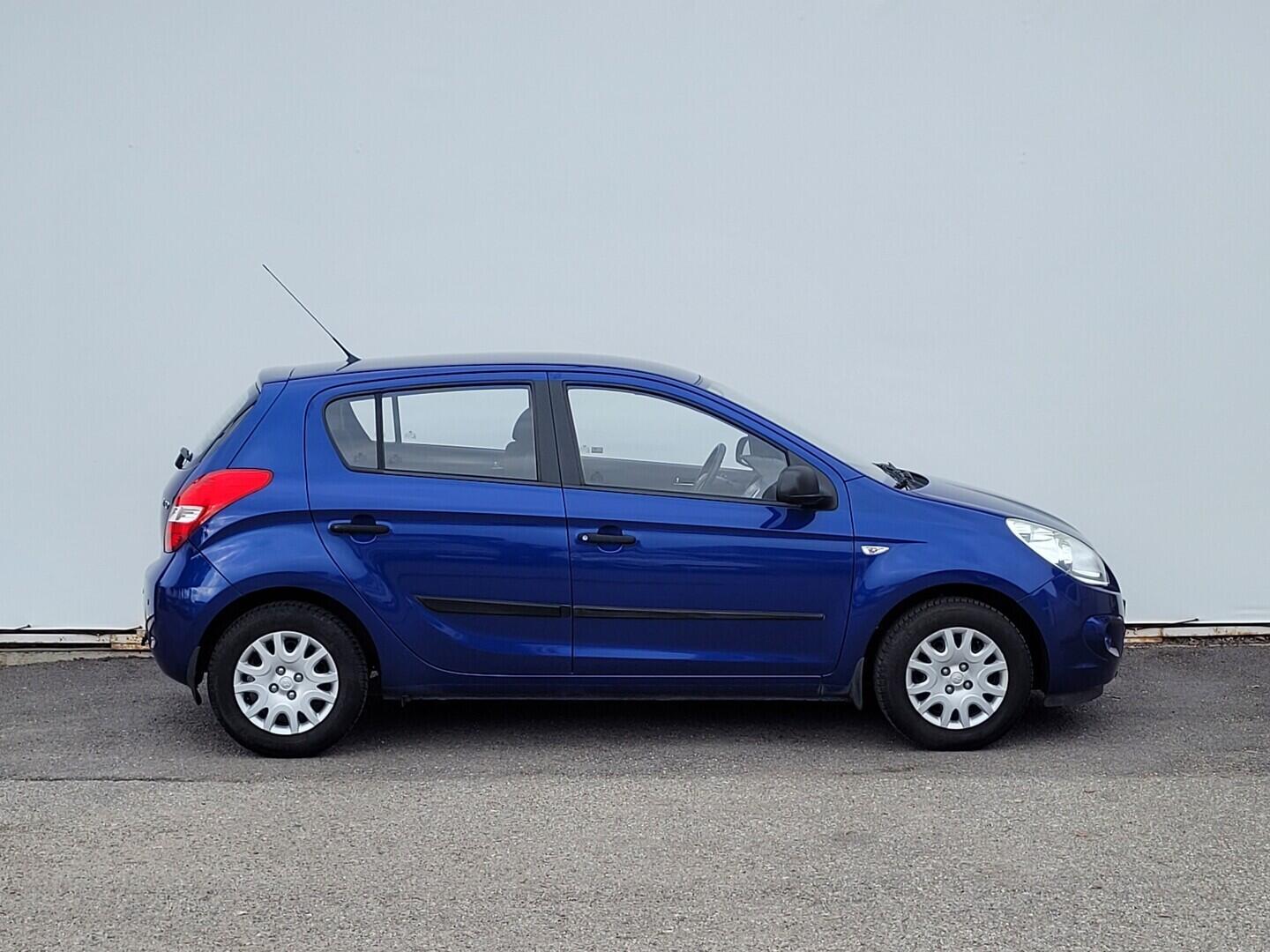 OM190V02751_16.webp_I20  1.2 i 57 kW manuál