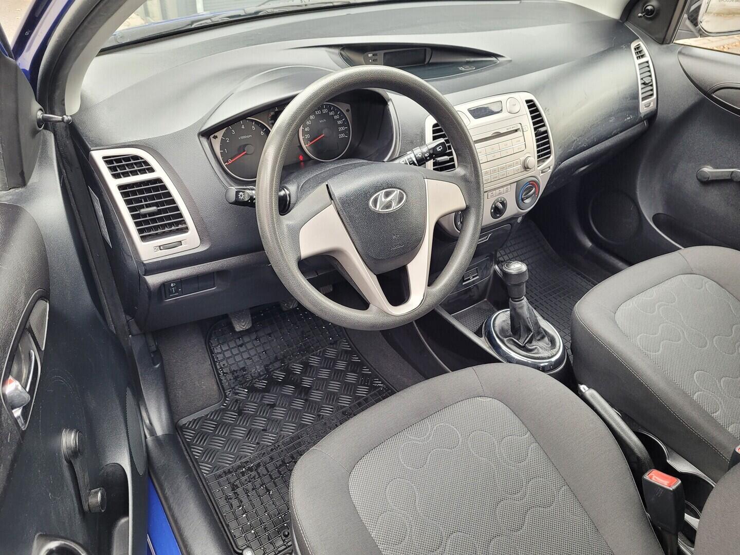 OM190V02751_19.webp_I20  1.2 i 57 kW manuál