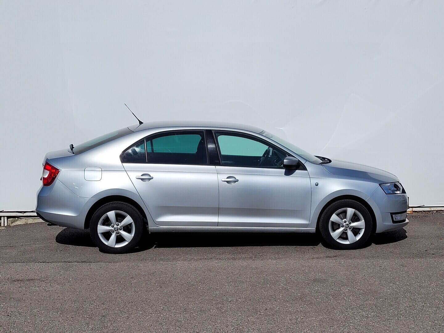 OM190V02752_16.webp_RAPID Ambition Plus 1.2 TSI 77 kW manuál