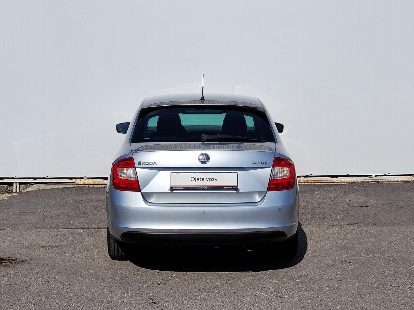 OM190V02752_17.webp_RAPID Ambition Plus 1.2 TSI 77 kW manuál