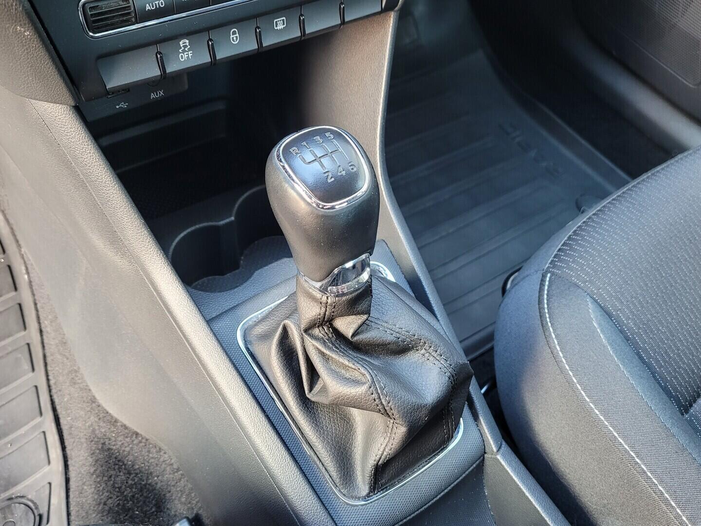 OM190V02752_27.webp_RAPID Ambition Plus 1.2 TSI 77 kW manuál