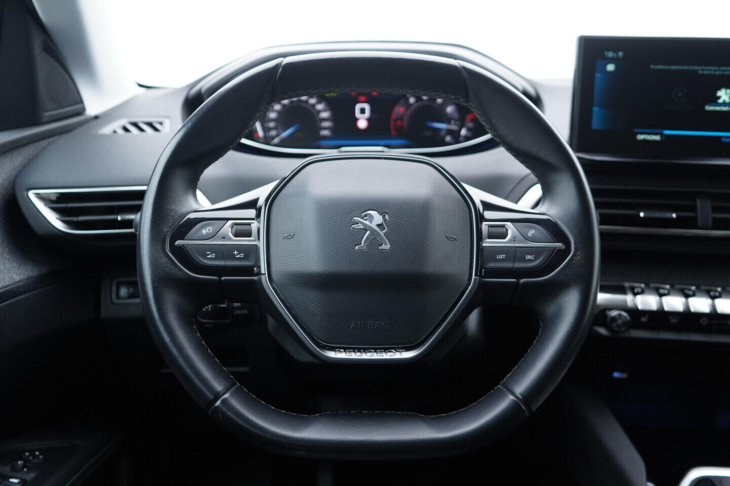 OM190V02757_27.webp_3008 Allure Pack 1.2 PureTech 96 kW manuál