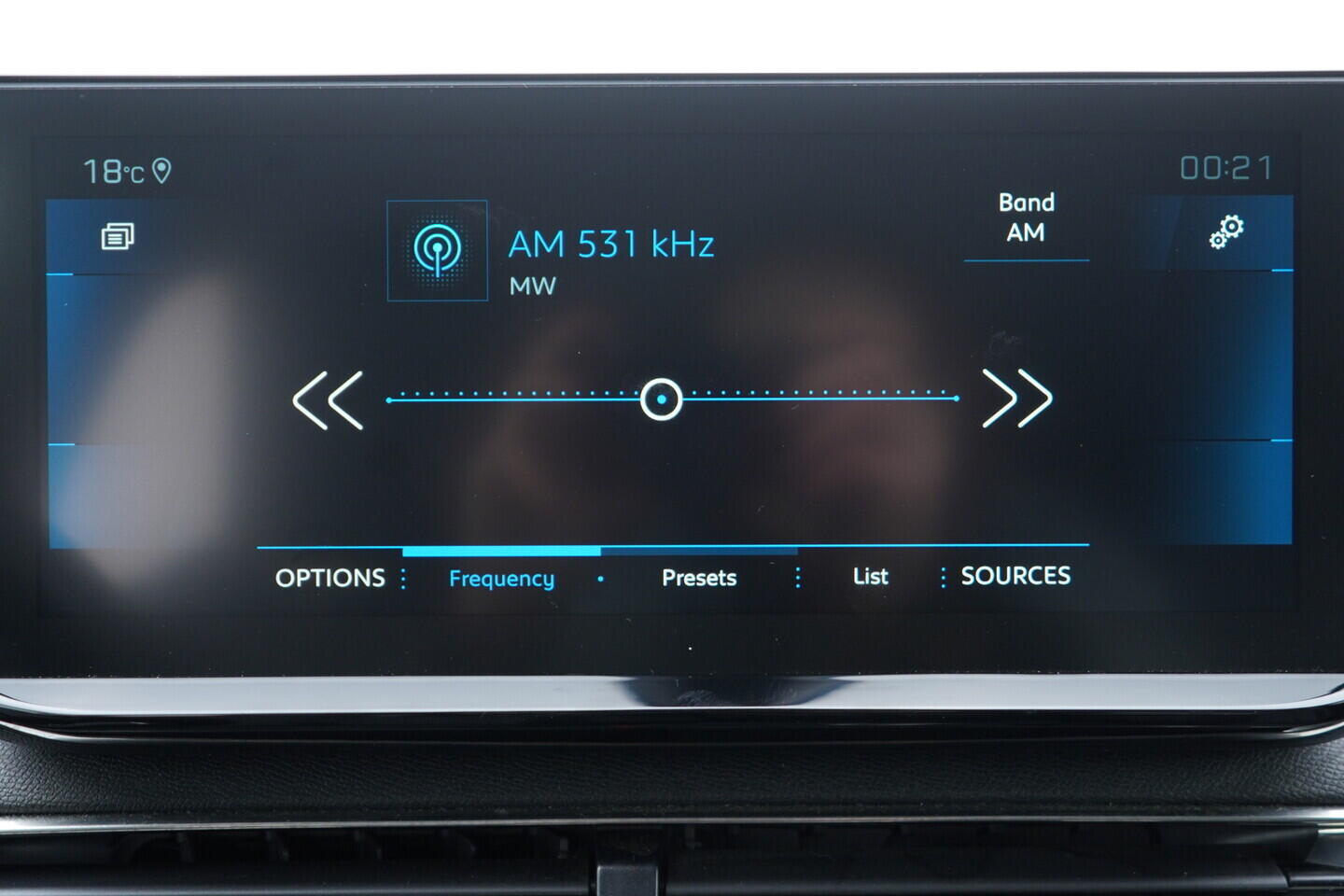OM190V02757_29.webp_3008 Allure Pack 1.2 PureTech 96 kW manuál