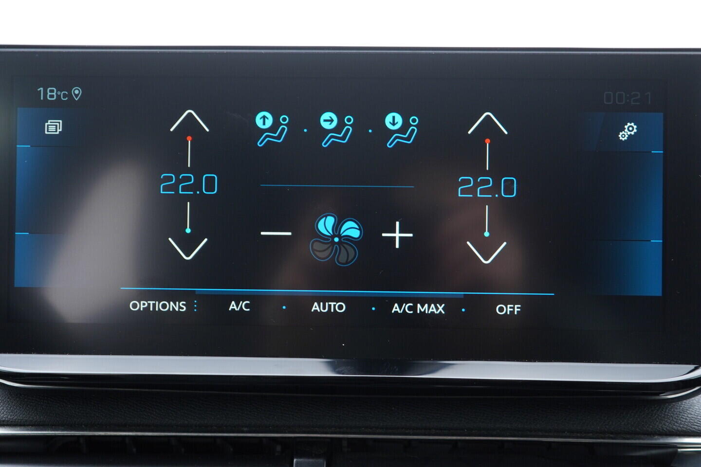 OM190V02757_30.webp_3008 Allure Pack 1.2 PureTech 96 kW manuál