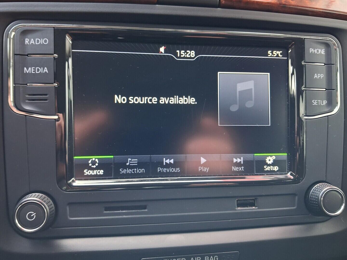 OM190V02762_25.webp_SUPERB Elegance 2.0 TDI 103 kW manuál