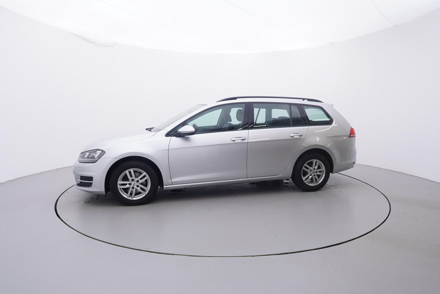 OM190V02765_11.webp_GOLF VARIANT Comfortline 1.6 TDI 81 kW automat