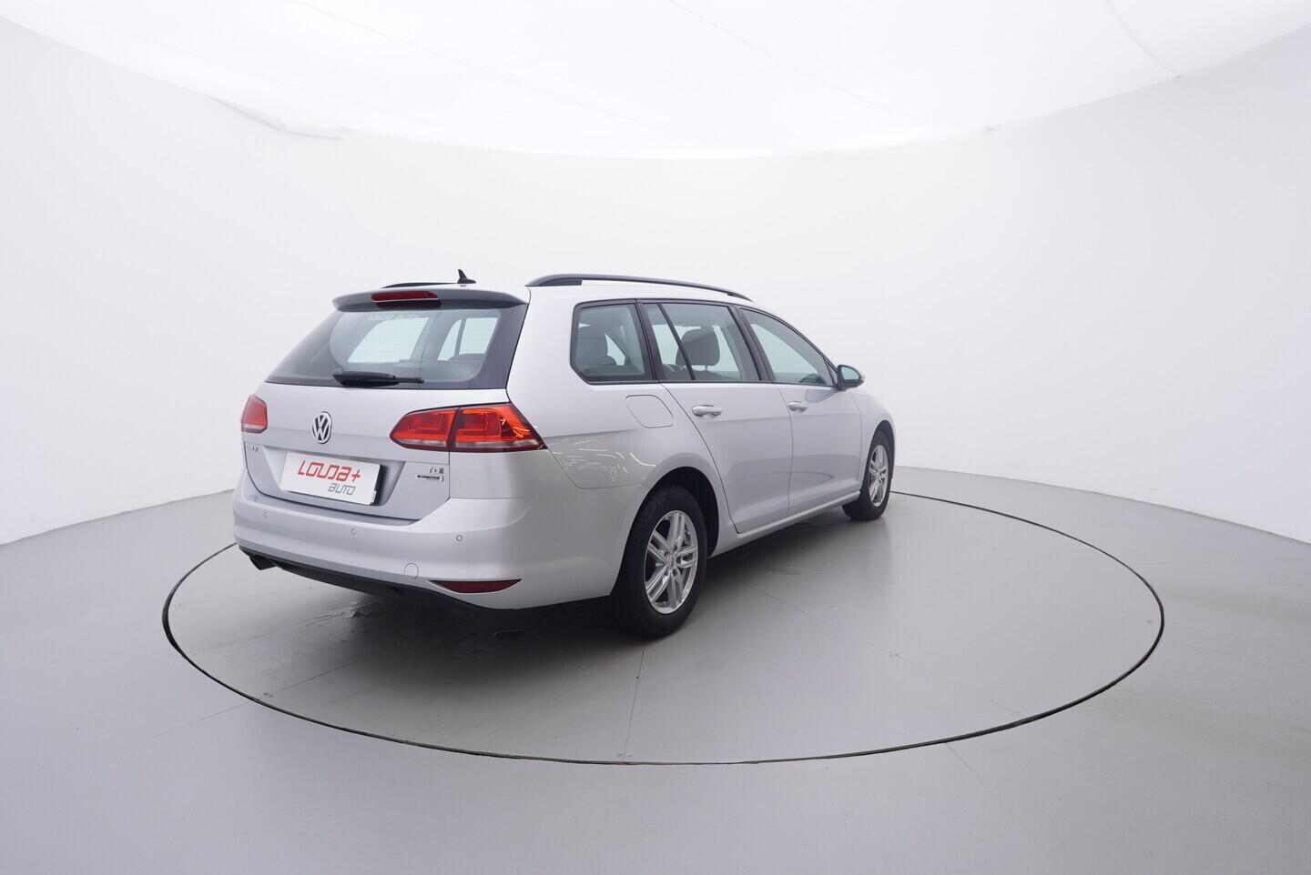 OM190V02765_14.webp_GOLF VARIANT Comfortline 1.6 TDI 81 kW automat