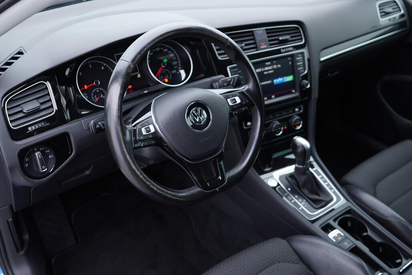 OM190V02766_23.webp_GOLF Highline 2.0 TDI 110 kW automat