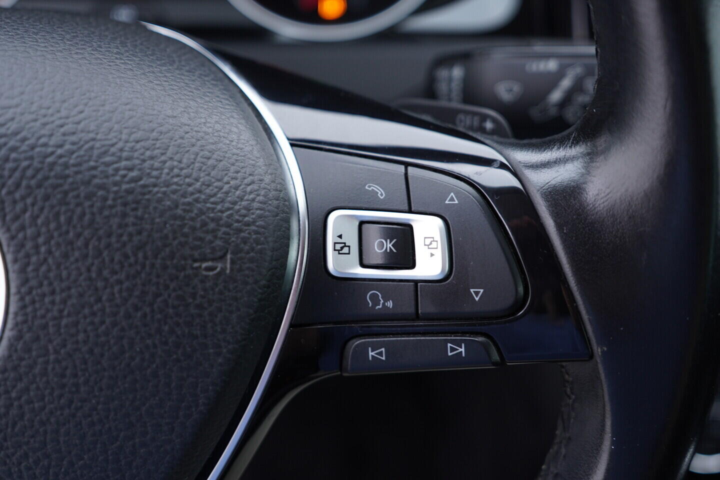 OM190V02766_28.webp_GOLF Highline 2.0 TDI 110 kW automat