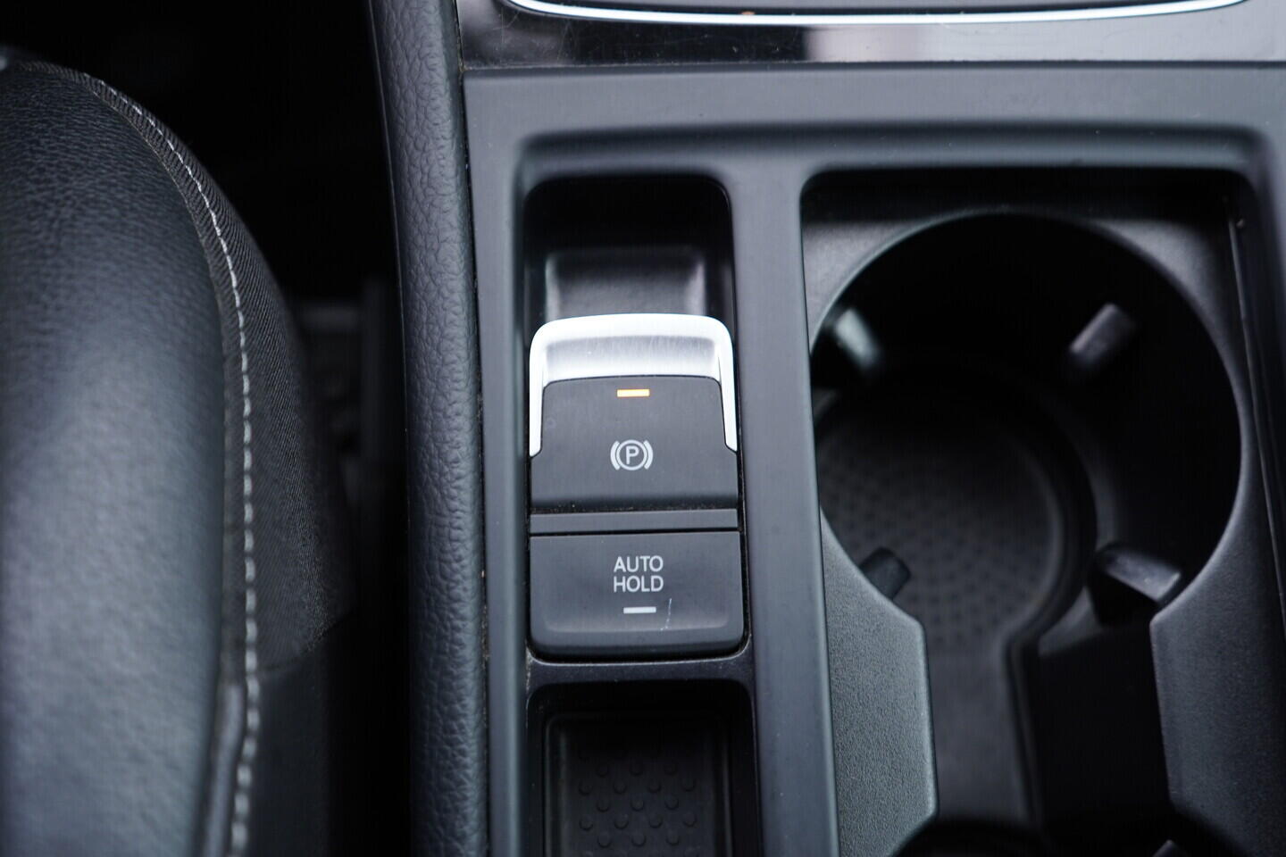 OM190V02766_41.webp_GOLF Highline 2.0 TDI 110 kW automat