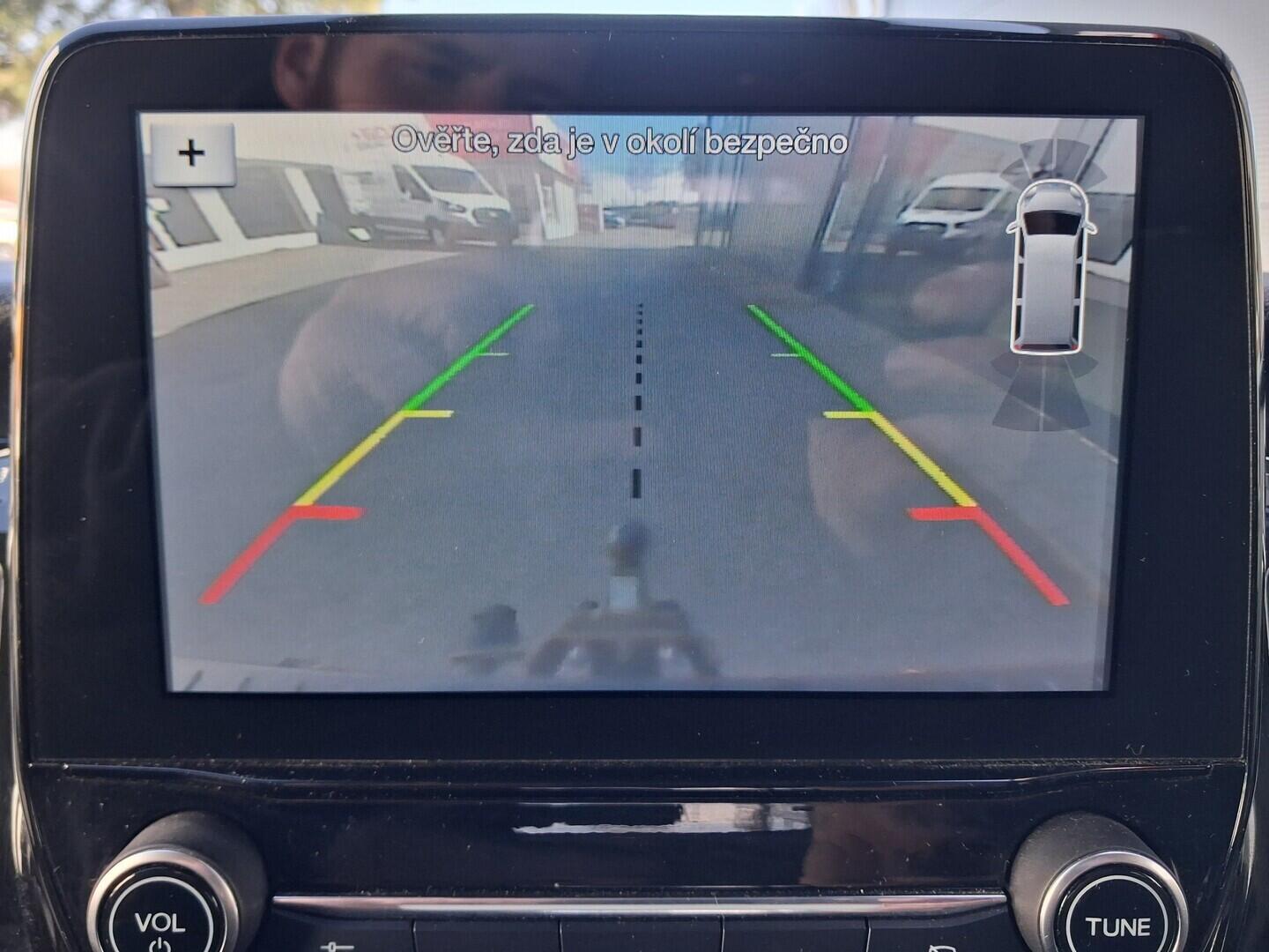 OM190V02767_26.webp_TOURNEO CUSTOM Titanium 2.0 TDCI 125 kW manuál