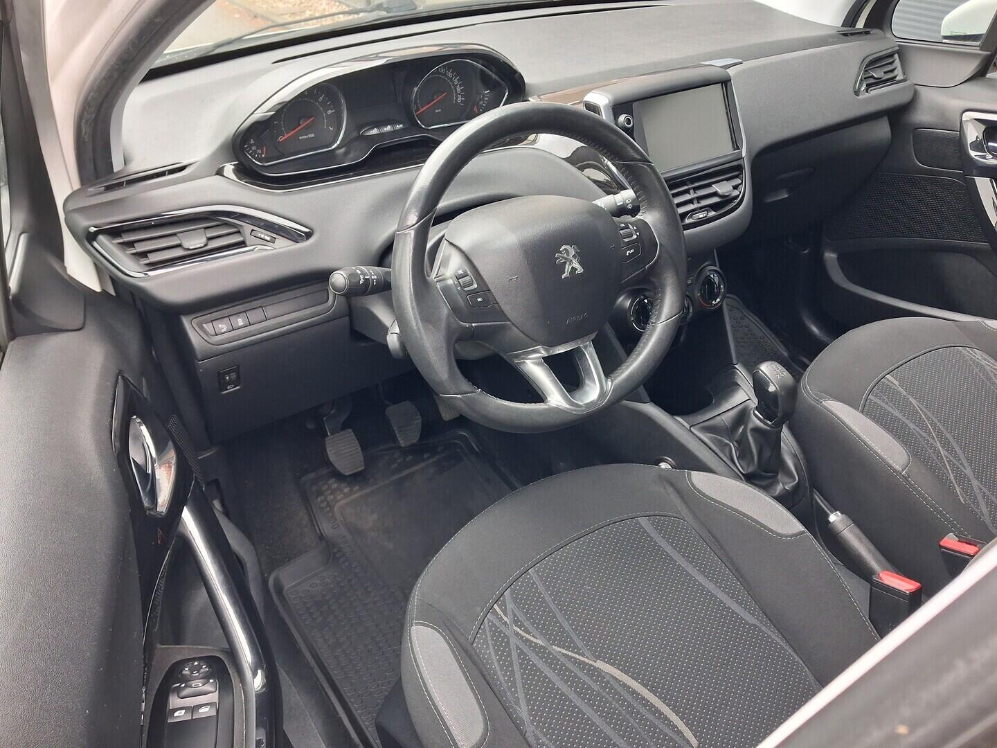 OM190V02768_19.webp_208 Active 1.0 Puretech 50 kW manuál