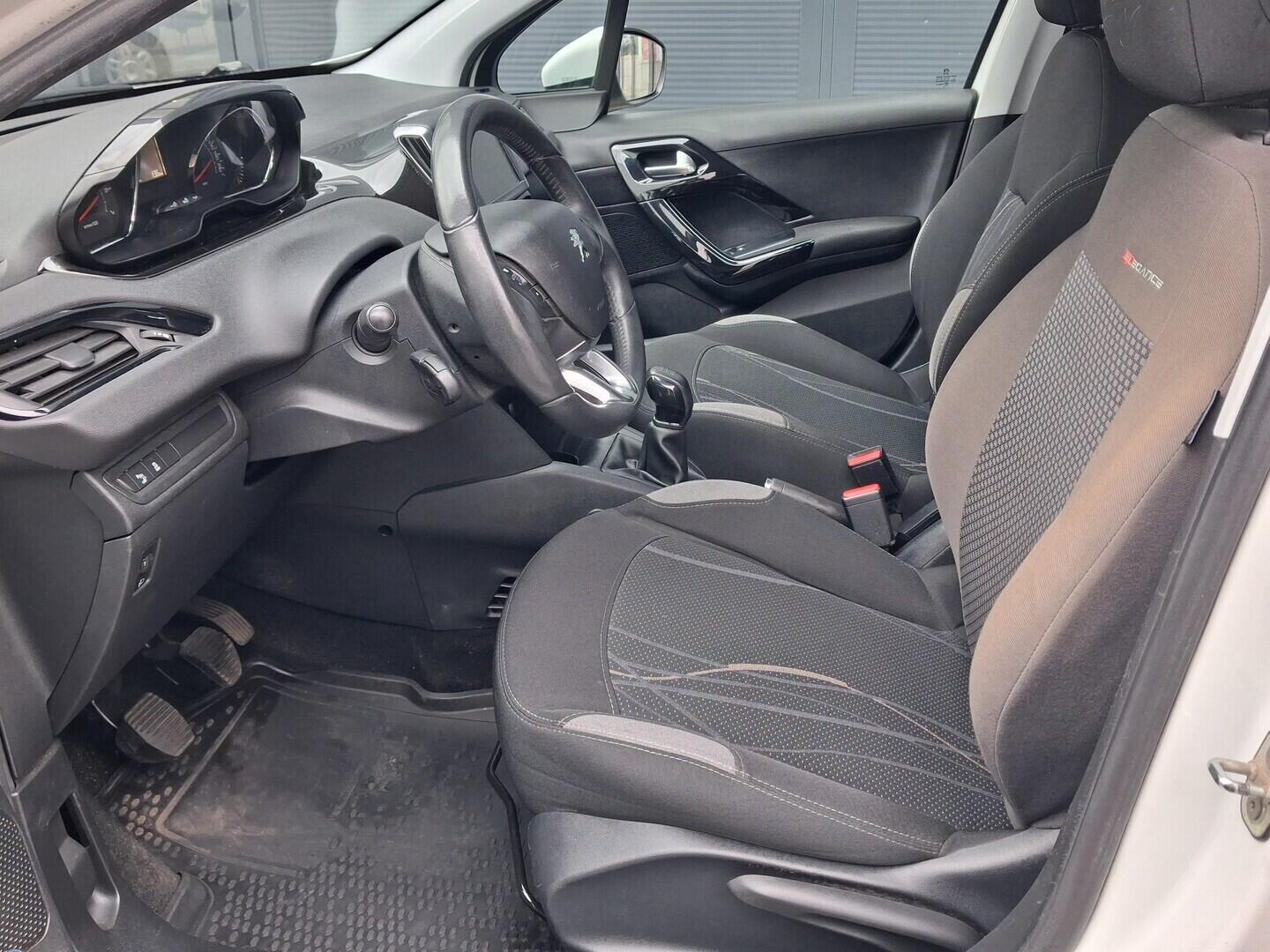 OM190V02768_20.webp_208 Active 1.0 Puretech 50 kW manuál