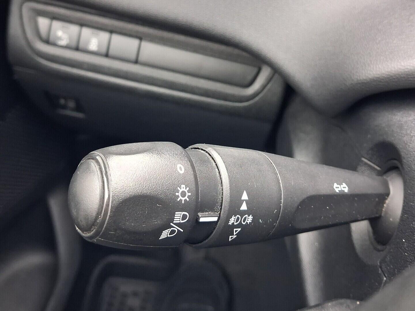 OM190V02768_22.webp_208 Active 1.0 Puretech 50 kW manuál