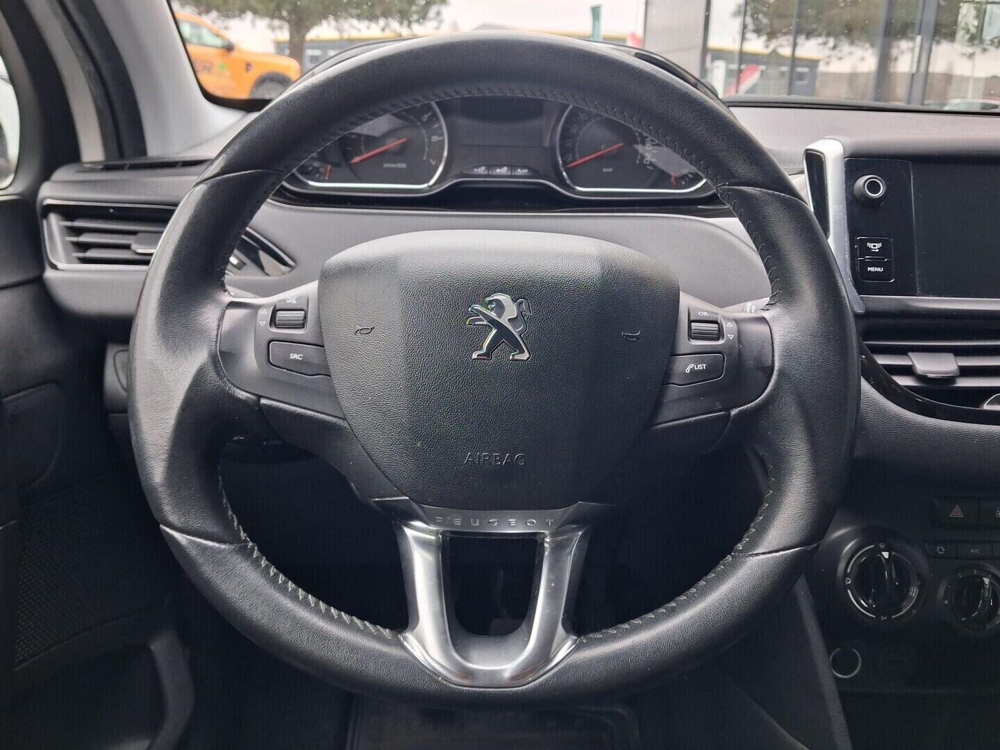 OM190V02768_23.webp_208 Active 1.0 Puretech 50 kW manuál