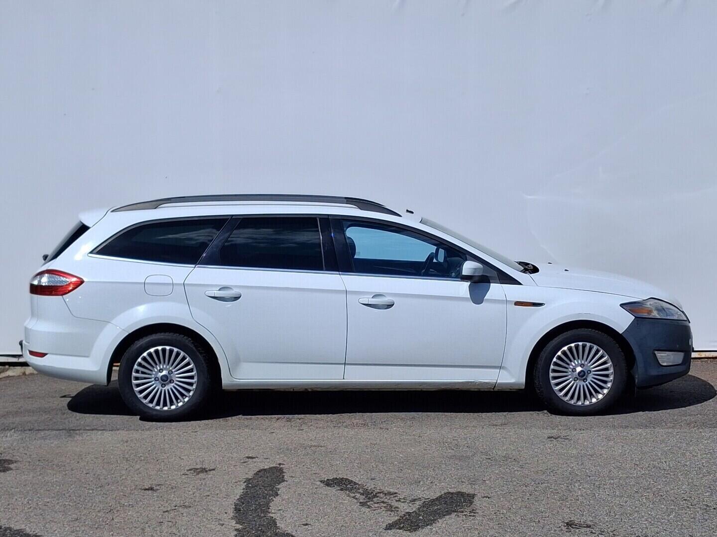 OM190V02773_16.webp_MONDEO Titanium 2.0 TDCi 103 kW manuál