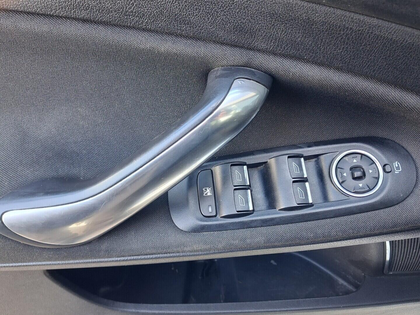 OM190V02773_21.webp_MONDEO Titanium 2.0 TDCi 103 kW manuál