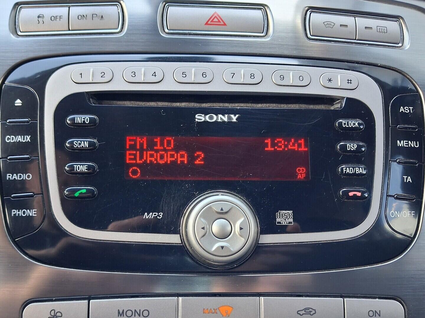 OM190V02773_24.webp_MONDEO Titanium 2.0 TDCi 103 kW manuál