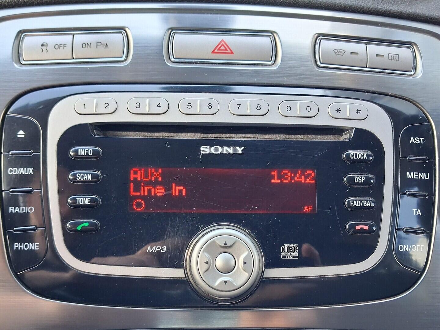 OM190V02773_25.webp_MONDEO Titanium 2.0 TDCi 103 kW manuál