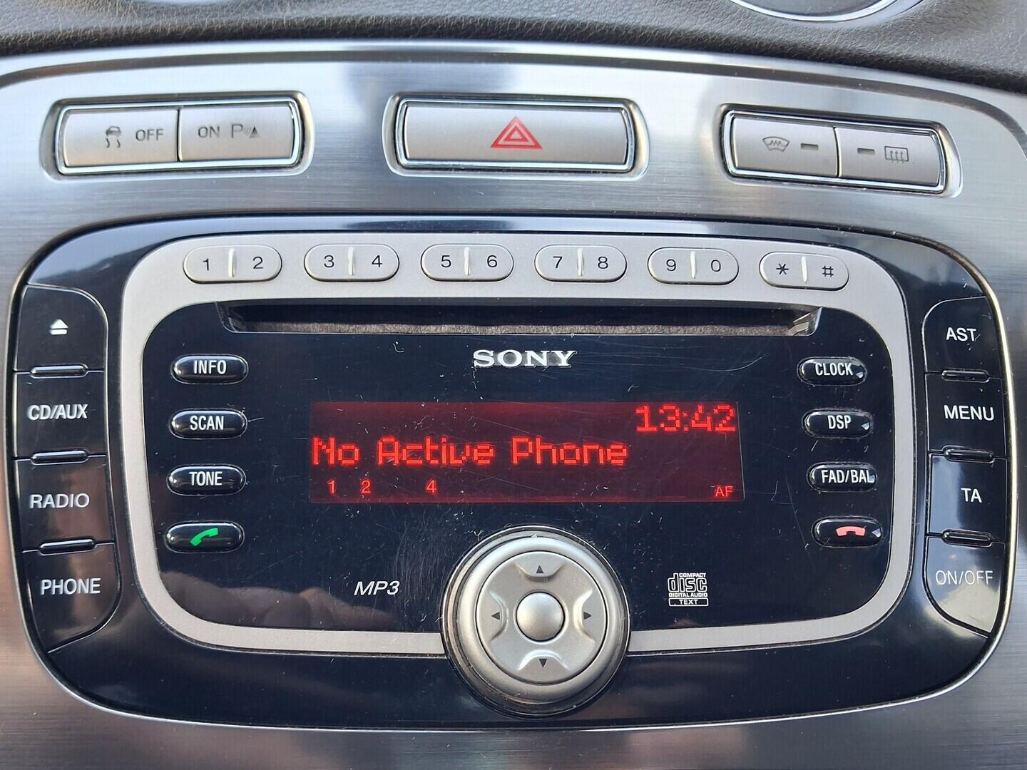 OM190V02773_26.webp_MONDEO Titanium 2.0 TDCi 103 kW manuál