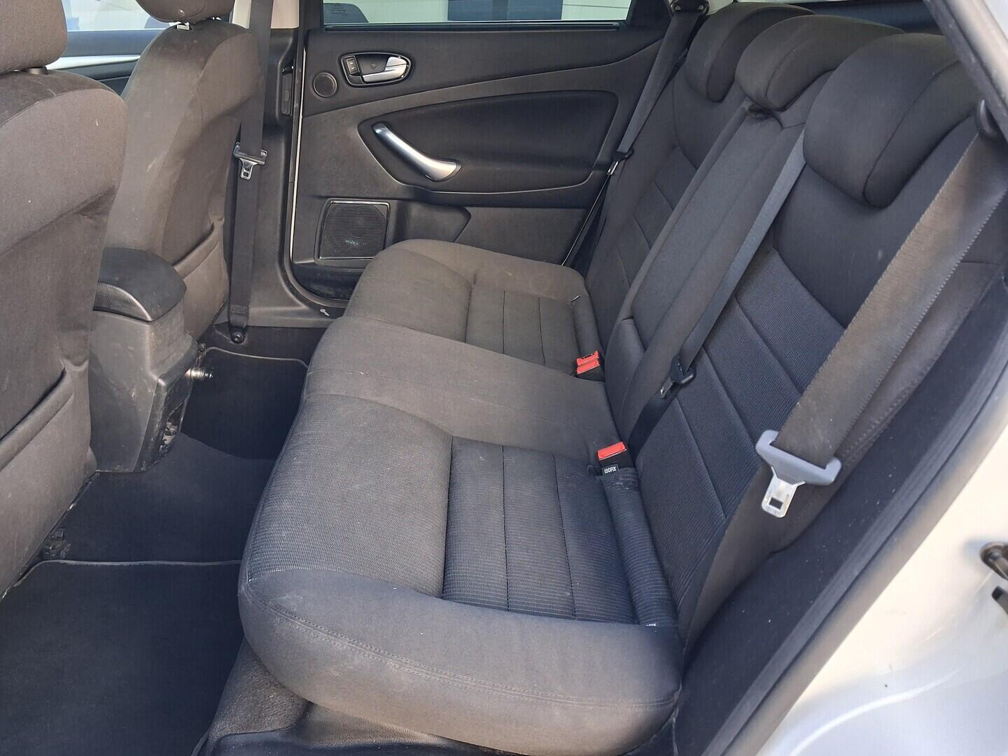 OM190V02773_29.webp_MONDEO Titanium 2.0 TDCi 103 kW manuál