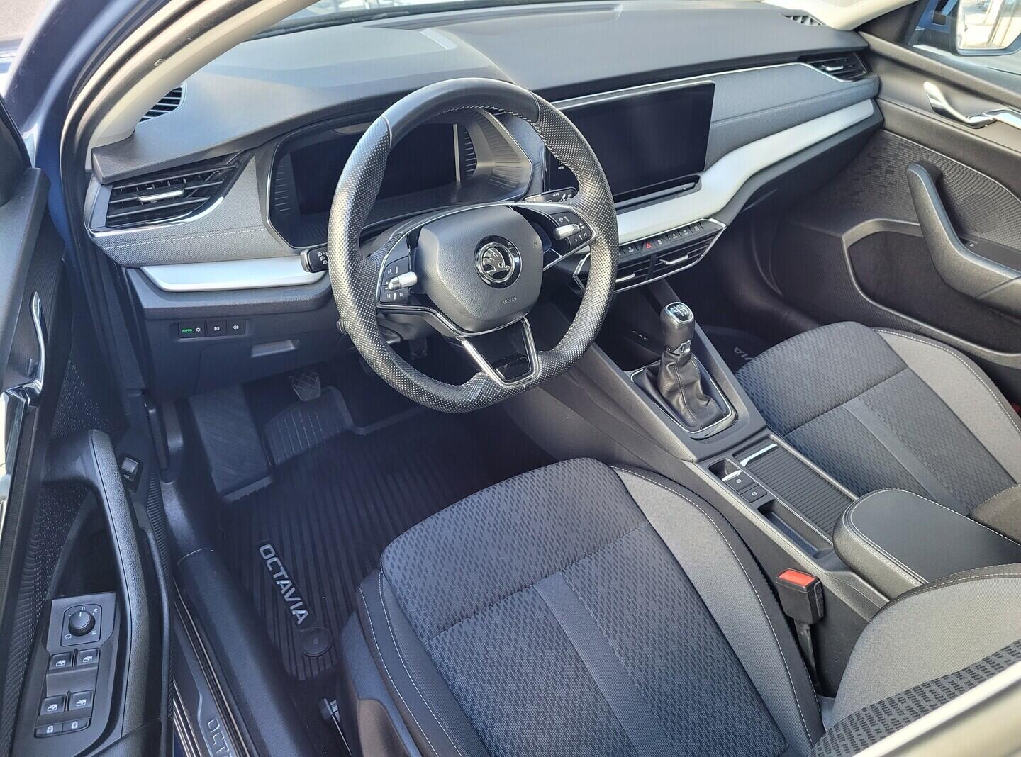 OM190V02774_19.webp_OCTAVIA Style Plus 1.5 TSI 110 kW manuál