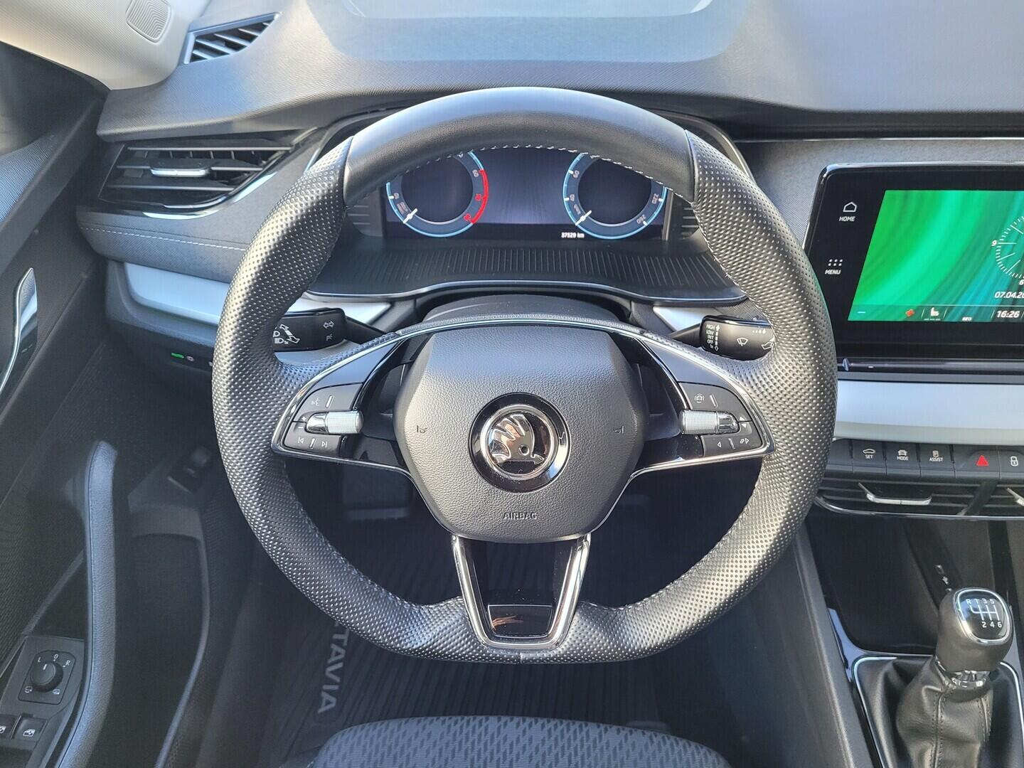 OM190V02774_23.webp_OCTAVIA Style Plus 1.5 TSI 110 kW manuál