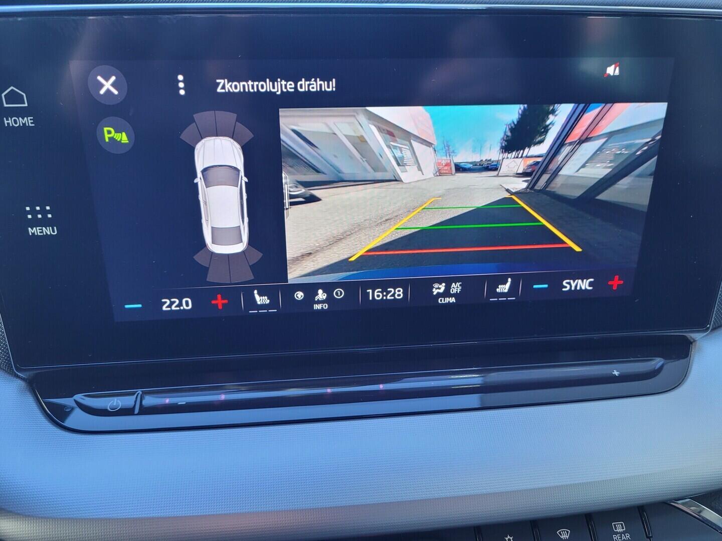 OM190V02774_28.webp_OCTAVIA Style Plus 1.5 TSI 110 kW manuál