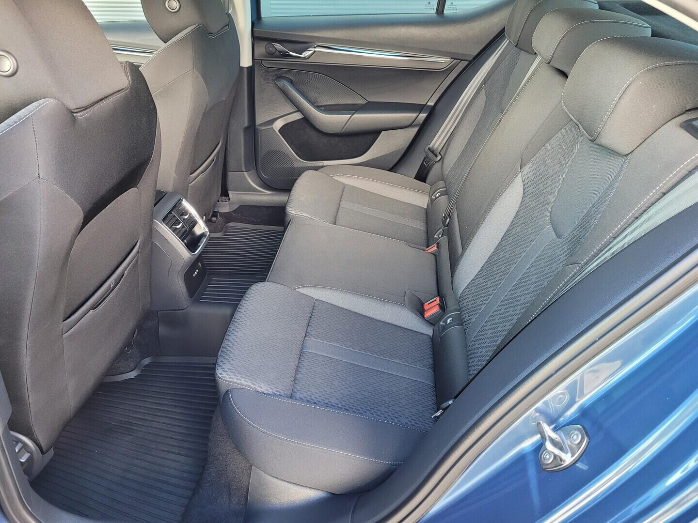 OM190V02774_31.webp_OCTAVIA Style Plus 1.5 TSI 110 kW manuál