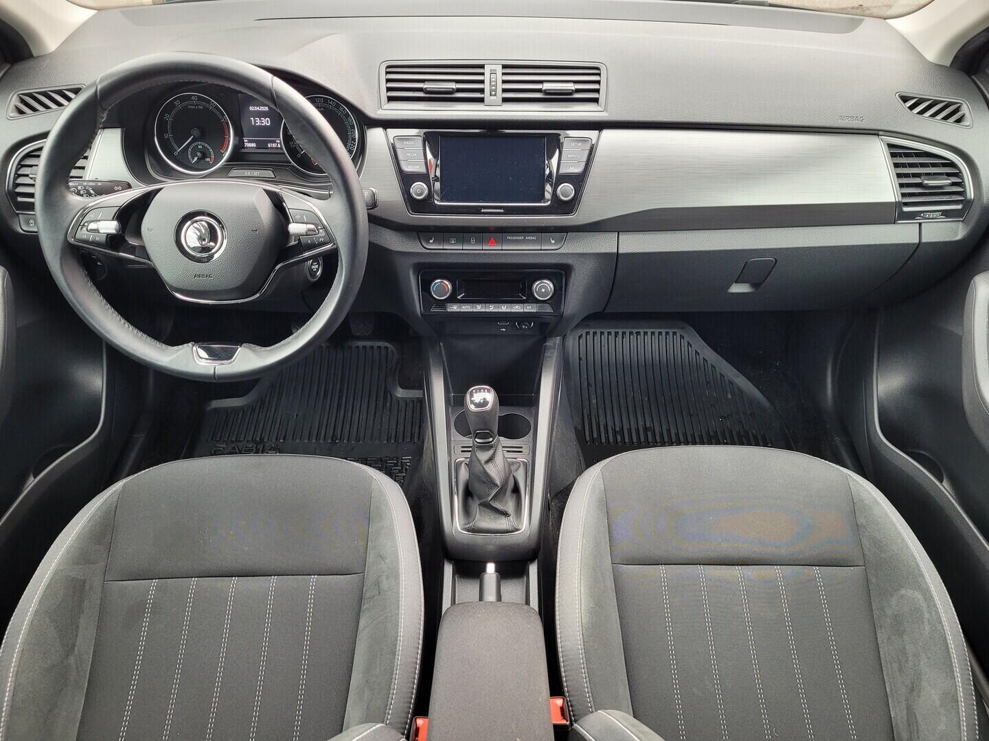 OM190V02775_18.webp_FABIA Style Plus 1.0 TSI 70 kW manuál