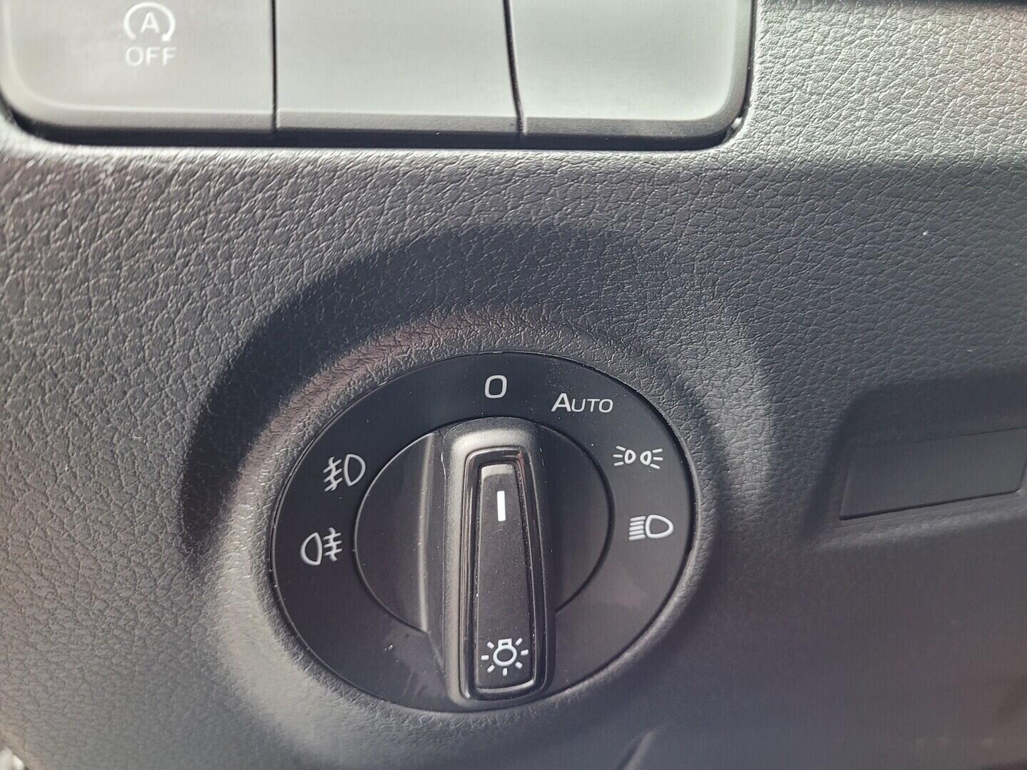 OM190V02775_22.webp_FABIA Style Plus 1.0 TSI 70 kW manuál