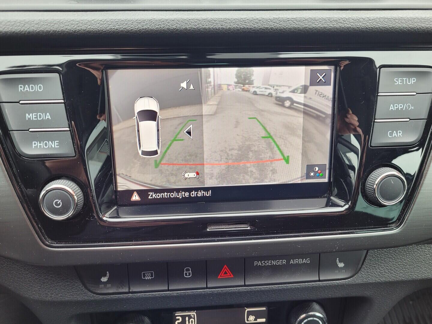 OM190V02775_27.webp_FABIA Style Plus 1.0 TSI 70 kW manuál