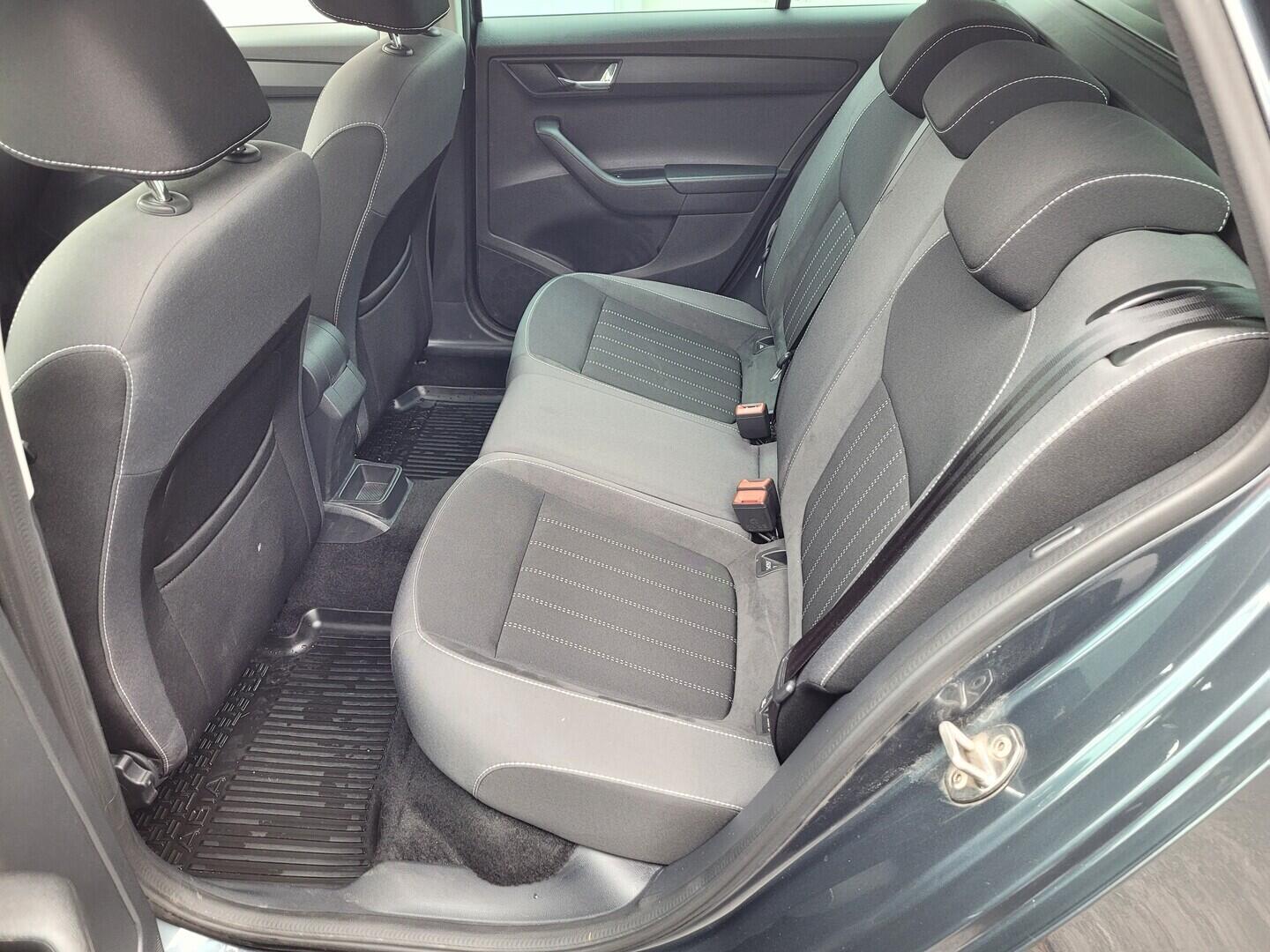 OM190V02775_30.webp_FABIA Style Plus 1.0 TSI 70 kW manuál