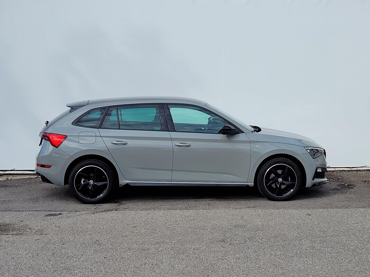 OM190V02777_16.webp_SCALA Monte Carlo 1.5 TSI 110 kW manuál