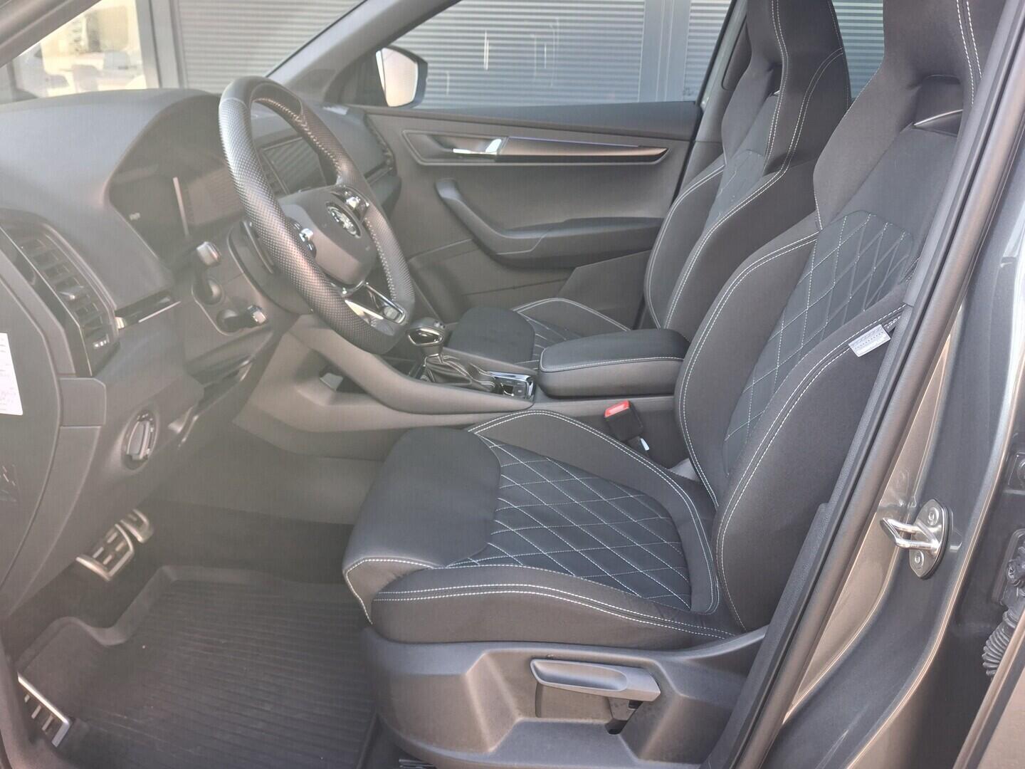 OM190V02778_20.webp_KAROQ SportLine 2.0 TDI 110 kW automat