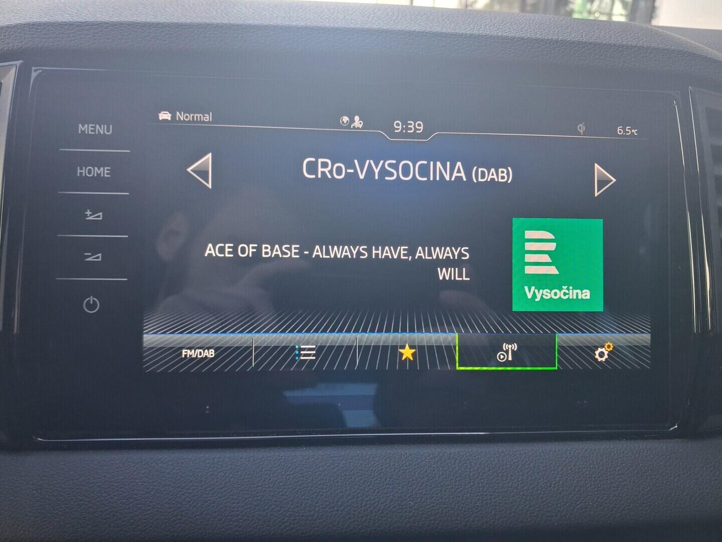 OM190V02778_24.webp_KAROQ SportLine 2.0 TDI 110 kW automat