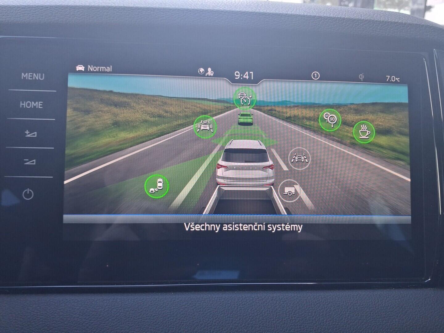 OM190V02778_25.webp_KAROQ SportLine 2.0 TDI 110 kW automat