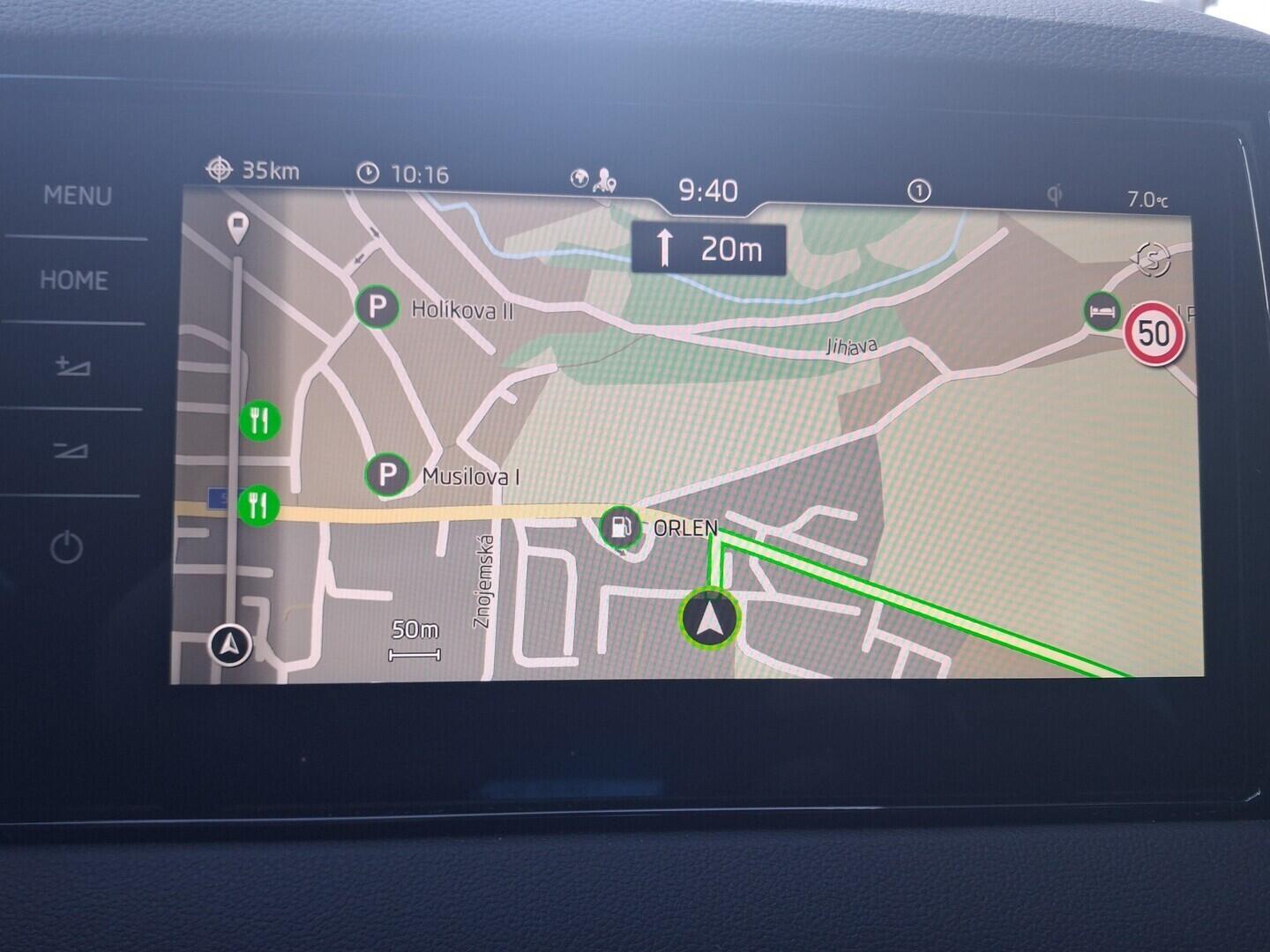 OM190V02778_28.webp_KAROQ SportLine 2.0 TDI 110 kW automat