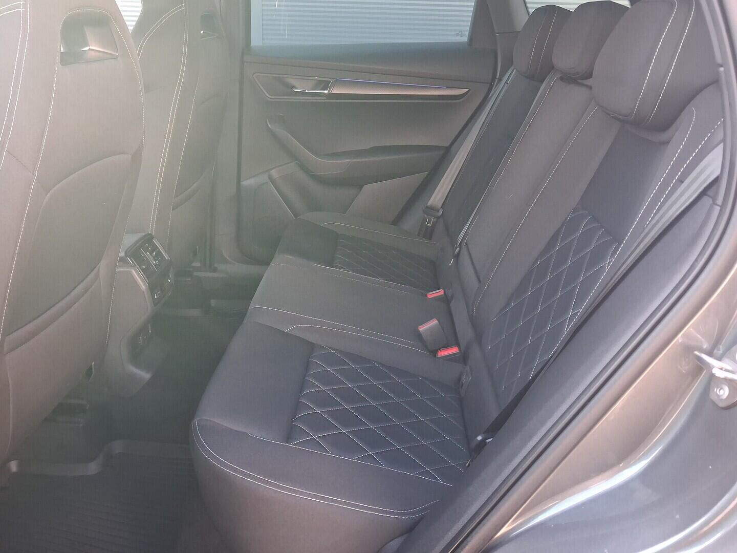 OM190V02778_31.webp_KAROQ SportLine 2.0 TDI 110 kW automat