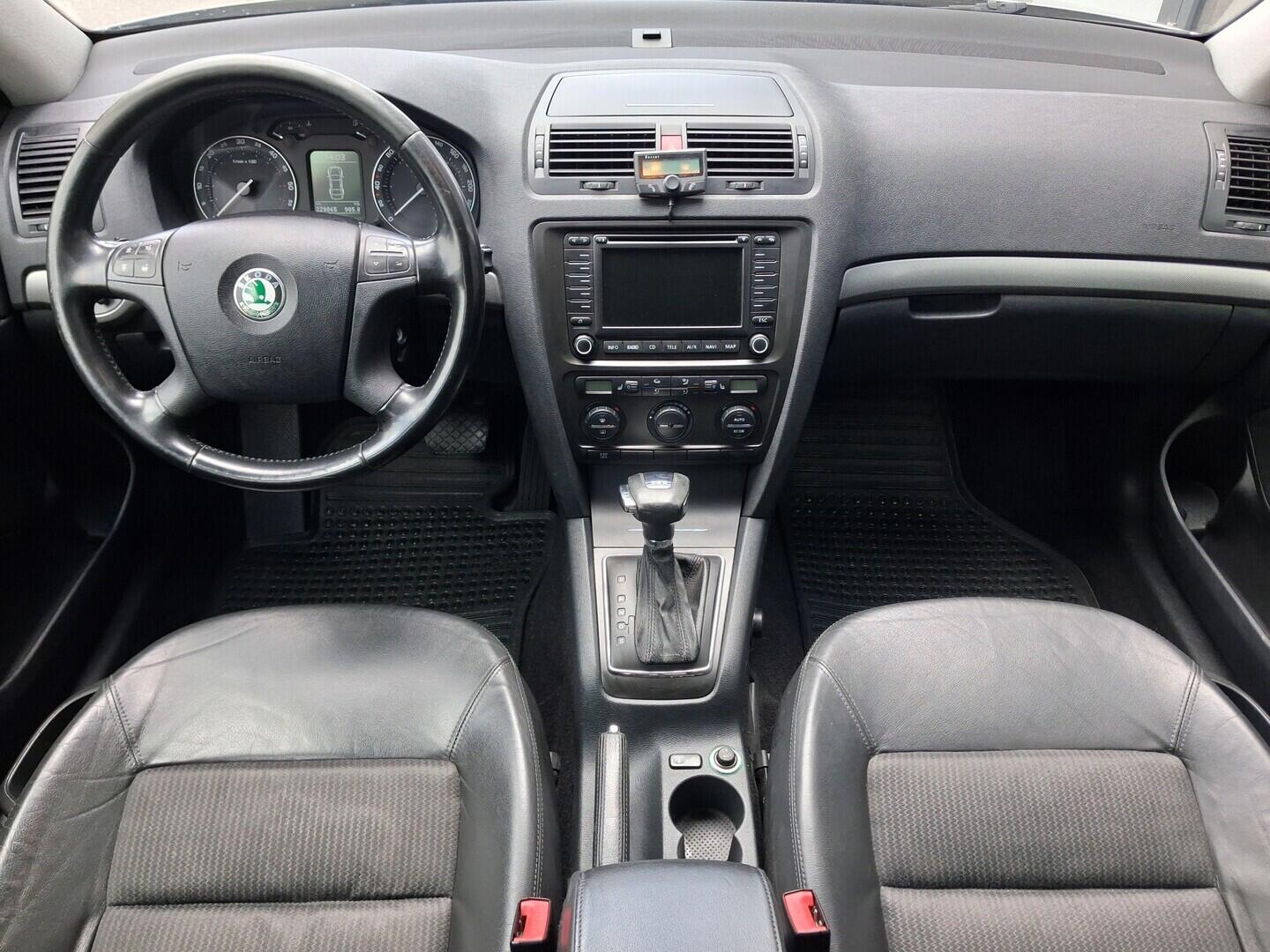 OM190V02784_18.webp_OCTAVIA Elegance 2.0 TDI 103 kW automat