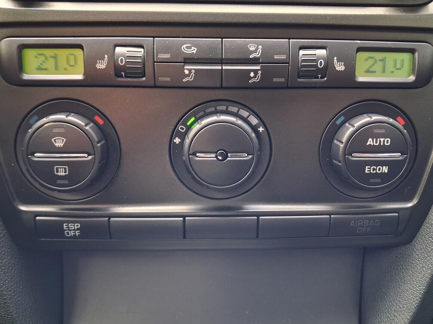 OM190V02784_27.webp_OCTAVIA Elegance 2.0 TDI 103 kW automat