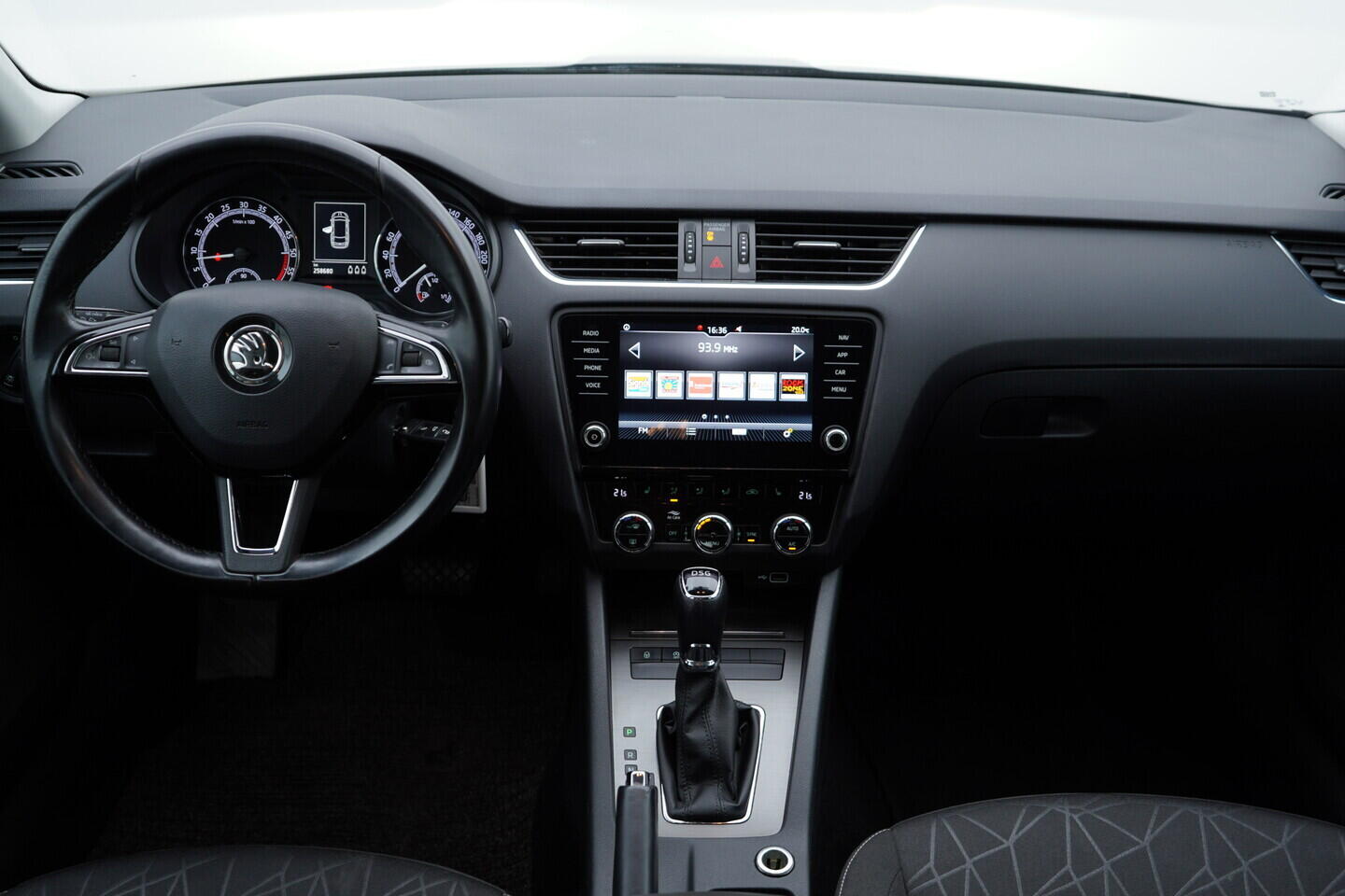 OM190V02788_25.webp_OCTAVIA Style 2.0 TDI 110 kW automat, DPH