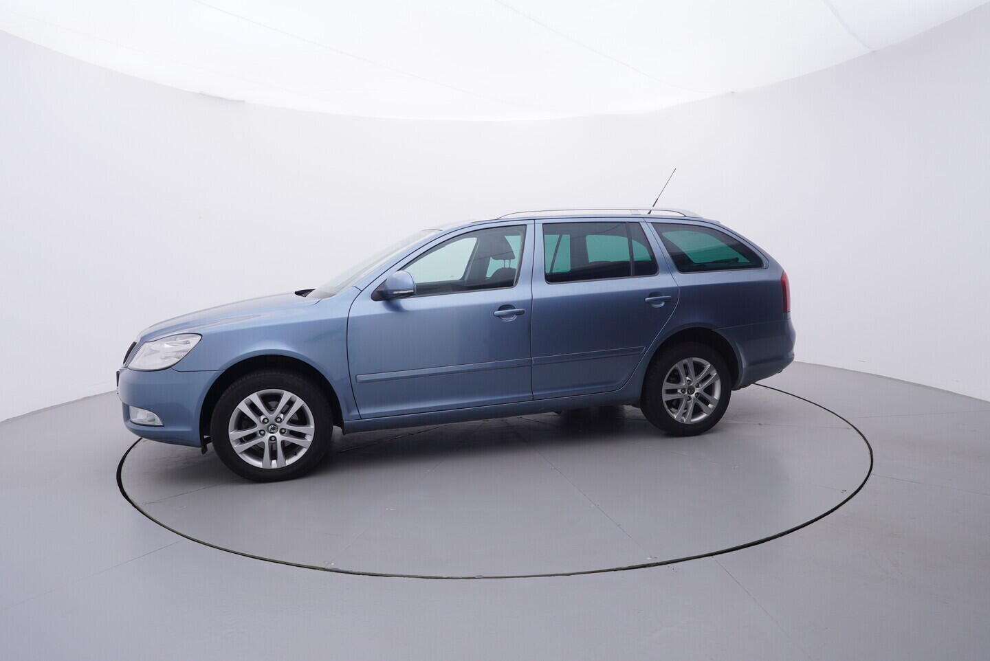 OM190V02789_11.webp_OCTAVIA Style 1.6 TDI 77 kW manuál