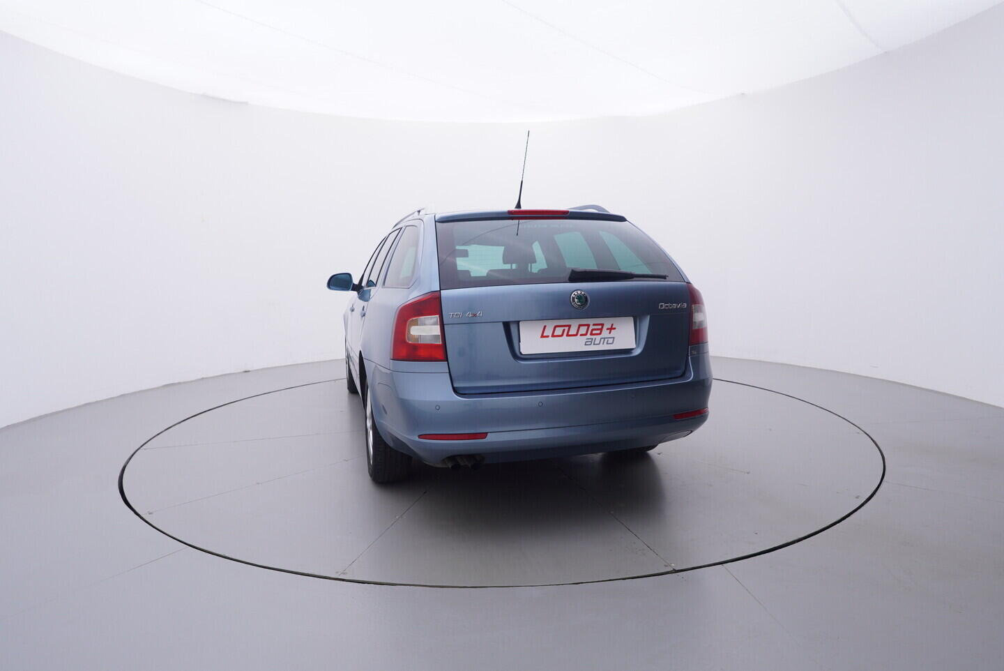 OM190V02789_13.webp_OCTAVIA Style 1.6 TDI 77 kW manuál
