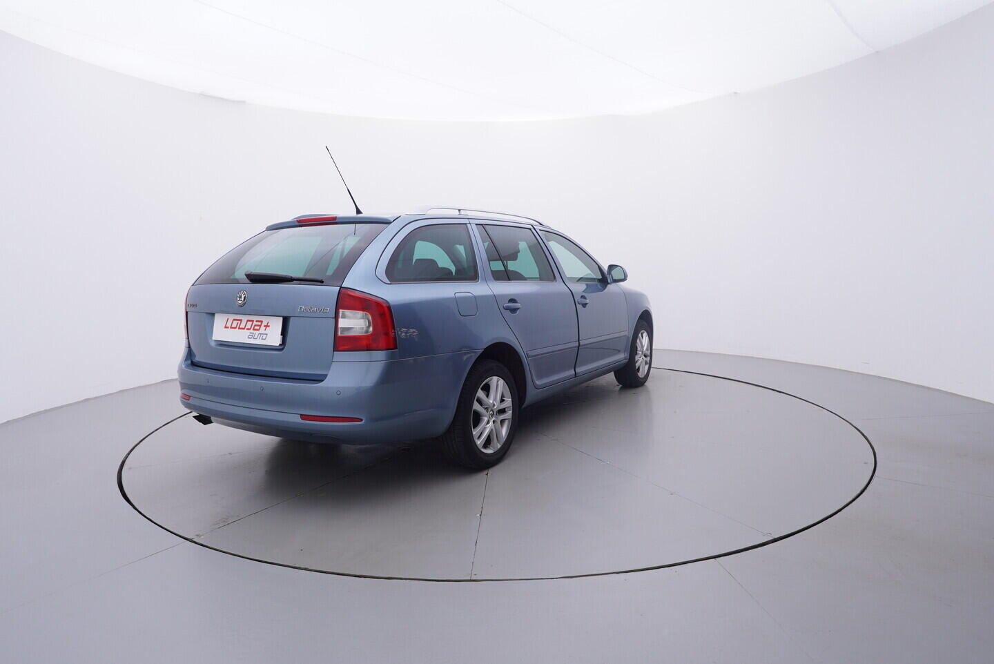 OM190V02789_14.webp_OCTAVIA Style 1.6 TDI 77 kW manuál