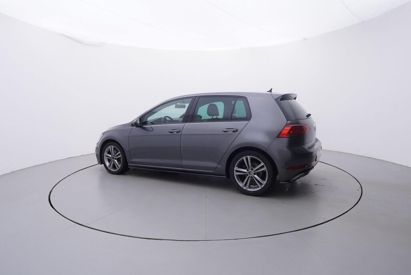 OM190V02790_12.webp_GOLF Sport 1.5 TSI 110 kW automat