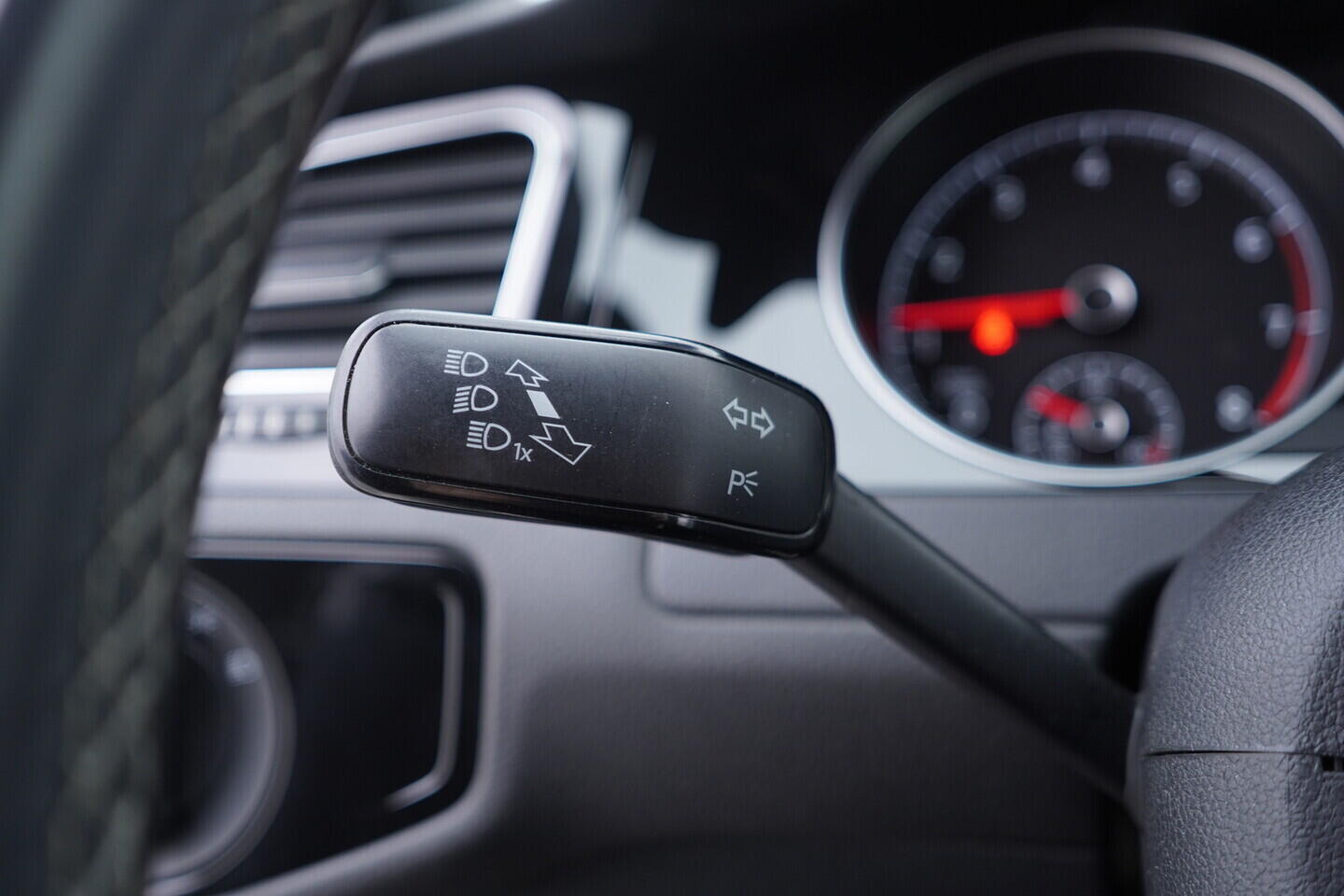 OM190V02790_23.webp_GOLF Sport 1.5 TSI 110 kW automat