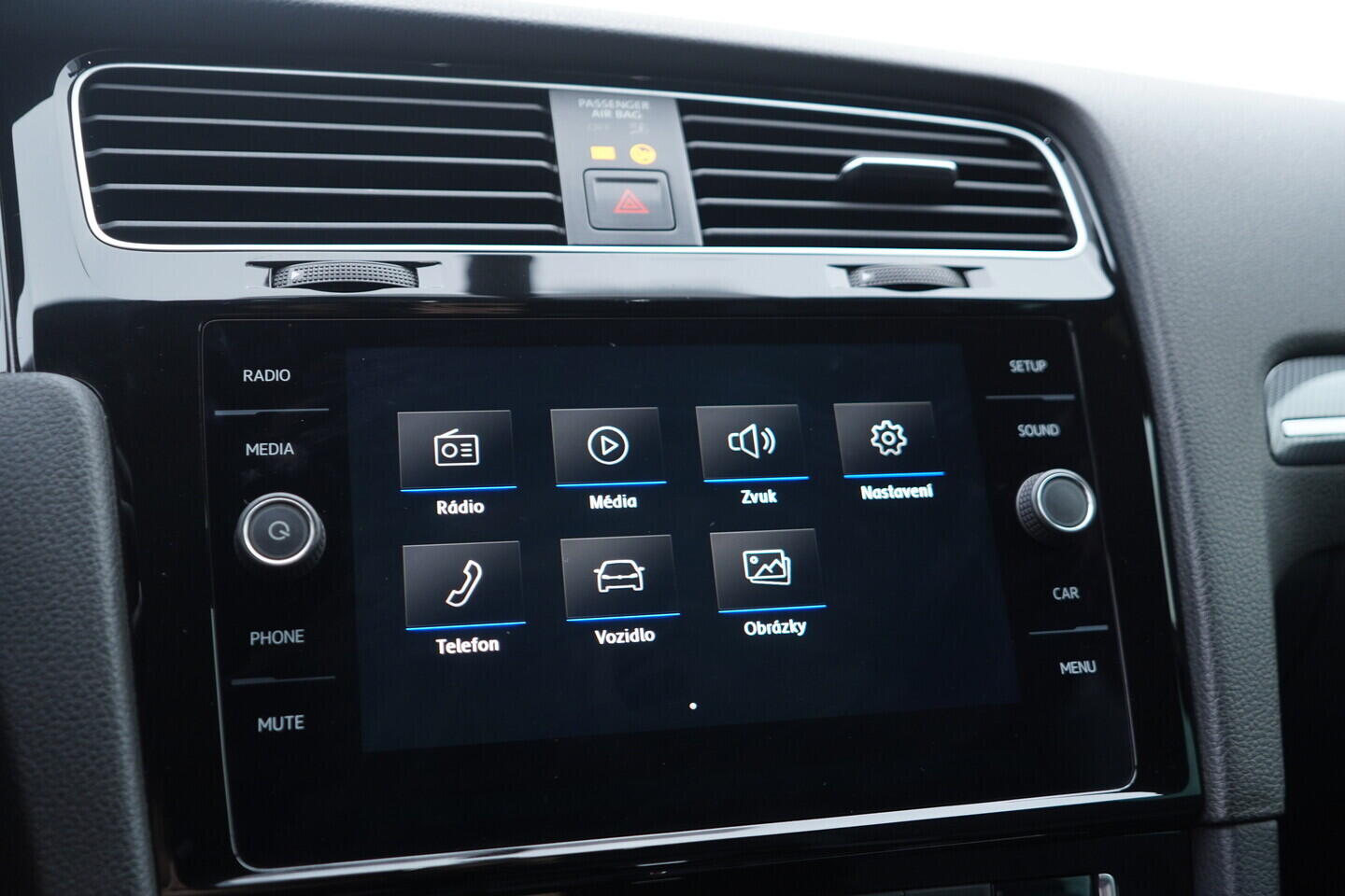 OM190V02790_29.webp_GOLF Sport 1.5 TSI 110 kW automat