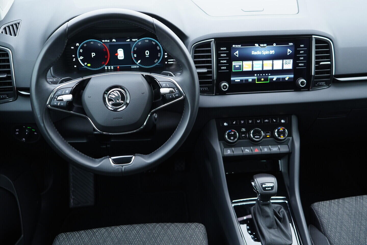 OM190V02797_27.webp_KAROQ Style 2.0 TDI 110 kW automat, DPH