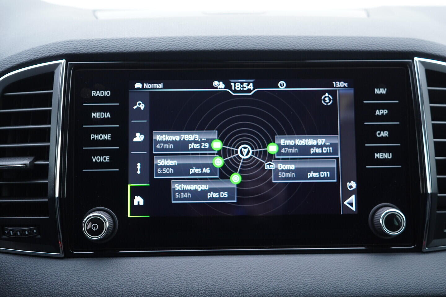 OM190V02797_32.webp_KAROQ Style 2.0 TDI 110 kW automat, DPH